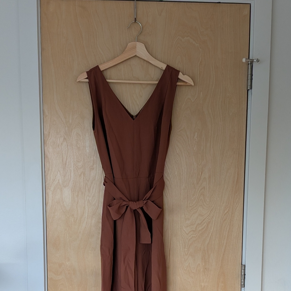 Everlane Rust Brown V-Neck Sleeveless Jumpsuit